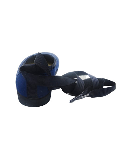 manoletina de raso con cinta para la pierna