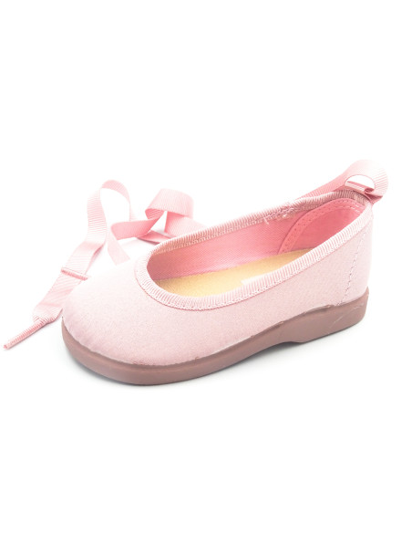 manoletina de raso con cinta para la pierna