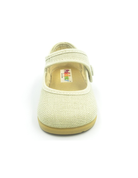 mercedita de lino con un boton para la nina