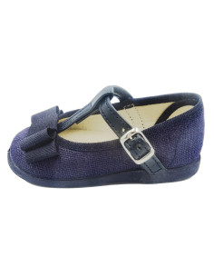 mercedita de lino para nina con un lazo en el empiene 2