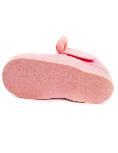 mercedita con velcro para nina con un lazo atado