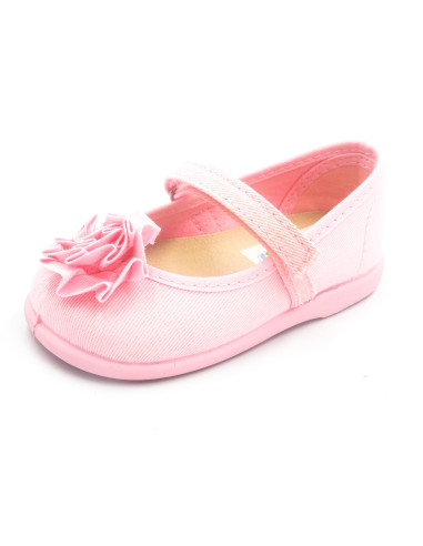 mercedita de lona para nina con una flor