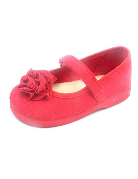 mercedita de lona para nina con una flor