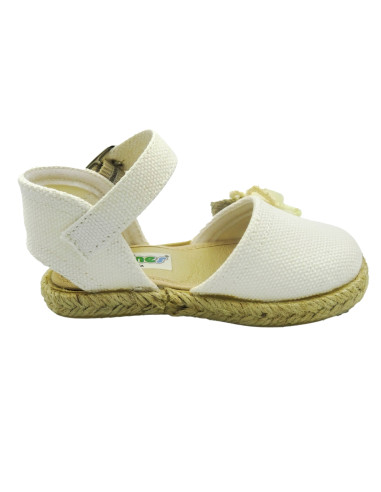 espartena de tela con una flor y la suela de goma