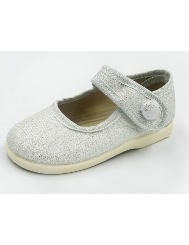 mercedita de tela con un boton de adorno de nina