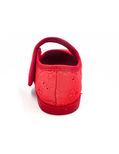 mercedita de tejido bordado para nina