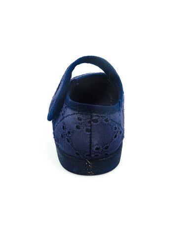 mercedita de tejido bordado para nina