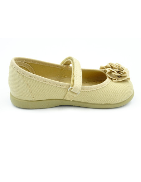 mercedita de tela con una mona para nina