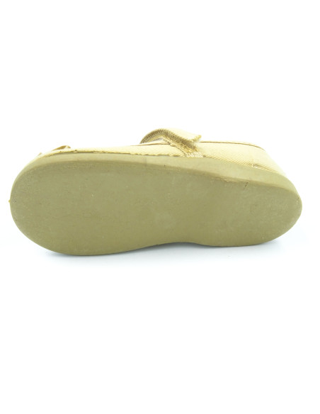 mercedita de tela con una mona para nina