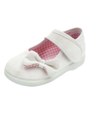 mercedita de tela para nina con un lazo de vichy en un lateral