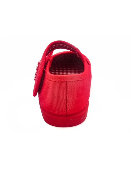 mercedita de tela para nina con un lazo de vichy en un lateral