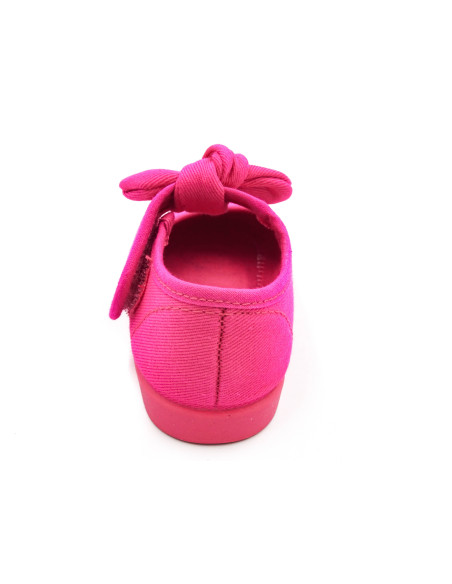 mercedita de tela para nina con un lazo de lona