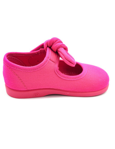 mercedita de tela para nina con un lazo de lona