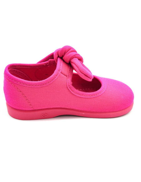 mercedita de tela para nina con un lazo de lona