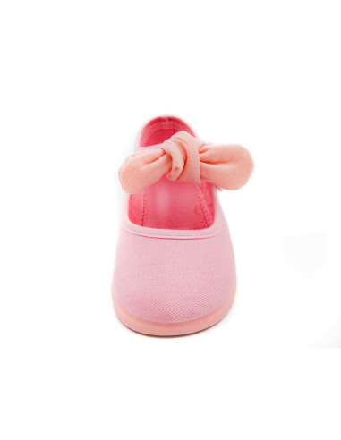 mercedita de tela para nina con un lazo de lona