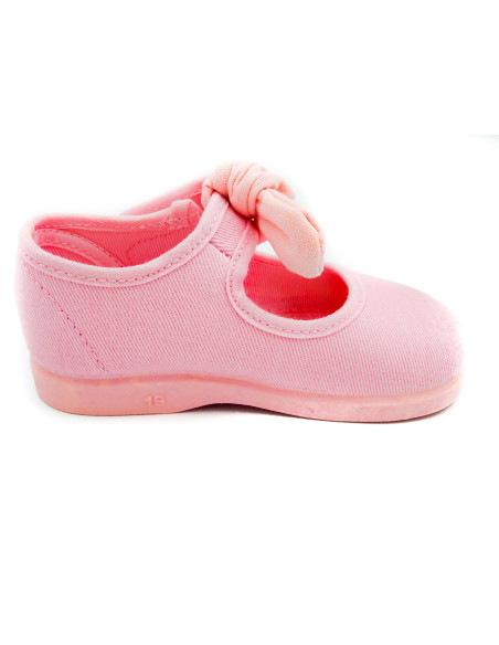 mercedita de tela para nina con un lazo de lona