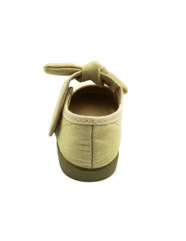 mercedita de tela para nina con un lazo de lona