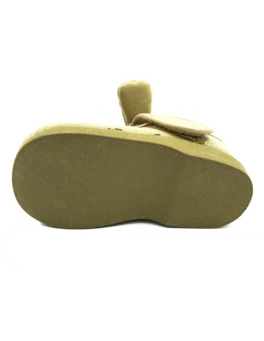 mercedita de tela para nina con un lazo de lona