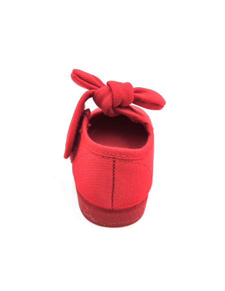 mercedita de tela para nina con un lazo de lona