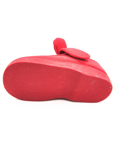 mercedita de tela para nina con un lazo de lona