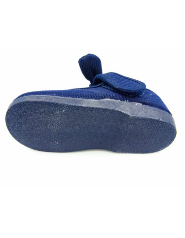 mercedita de tela para nina con un lazo de lona