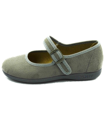 605 mercedita de serratex con la suela de goma para nina