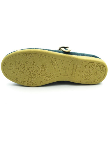 mercedita de lino para nina con cierre de hebilla