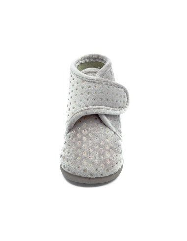 zapatilla de casa con puntitos brillantes para nina