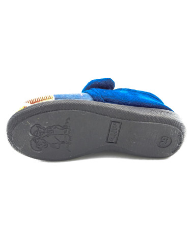 zapatilla de casa para nino con dibujo super heroe y suela de caucho