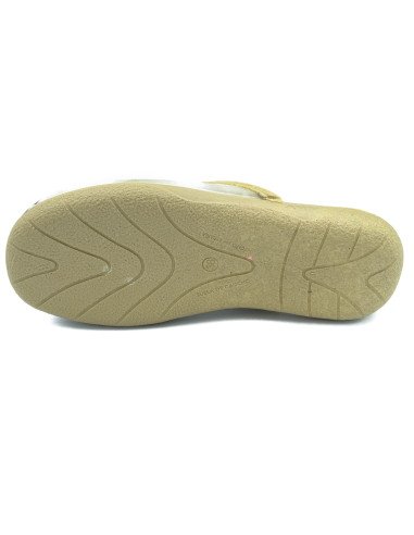 zapatilla de casa para chica con suela de goma