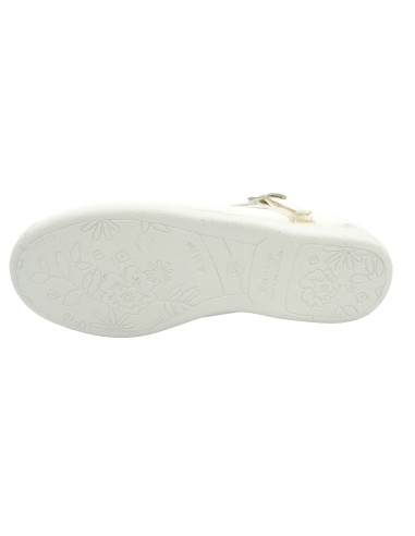 mercedita de tela con hebilla y suela de goma para nina