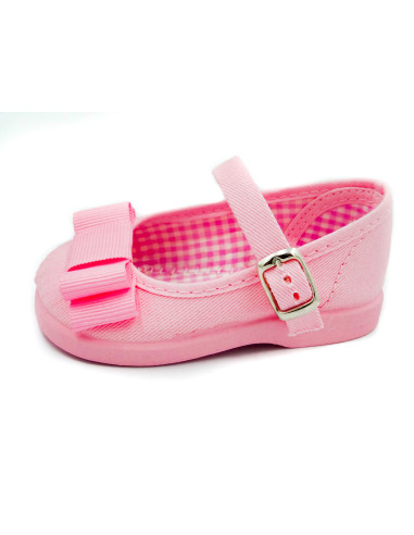 mercedita de tela con un lazo zapatero y suela de goma