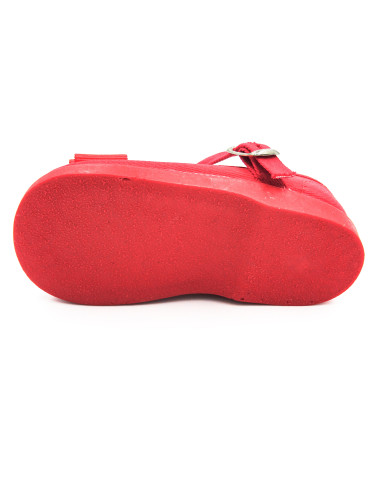 mercedita de tela con un lazo zapatero y suela de goma