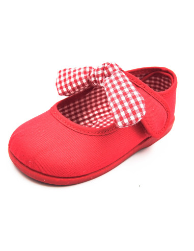 mercedita de tela para nina con un lazo de vichy de lona