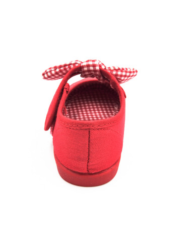 mercedita de tela para nina con un lazo de vichy de lona