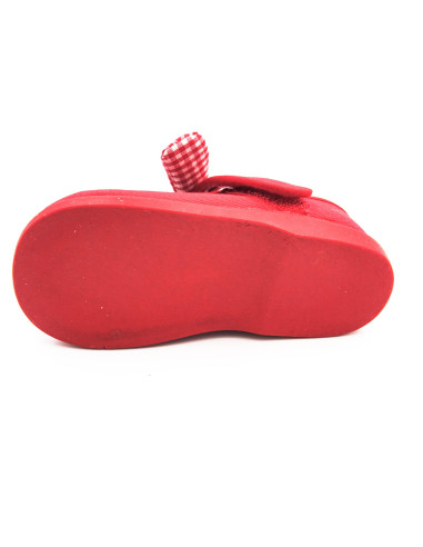 mercedita de tela para nina con un lazo de vichy de lona