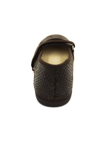 mercedita con dibujo de piton para nina