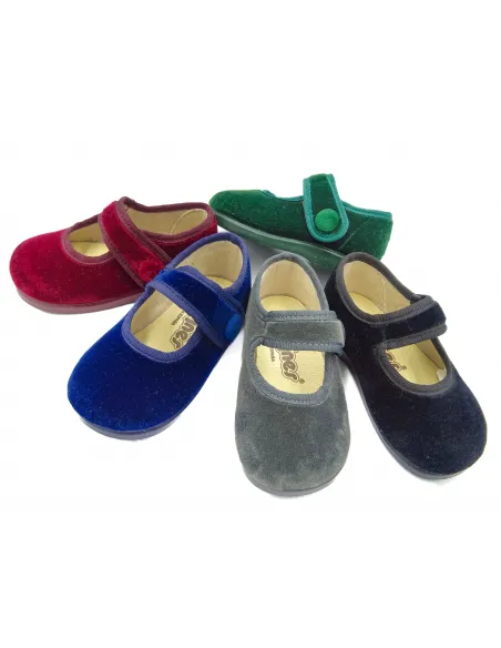 mercedita para nina con un boton de adorno