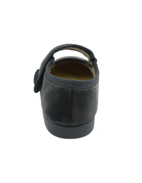 mercedita para nina con un boton de adorno