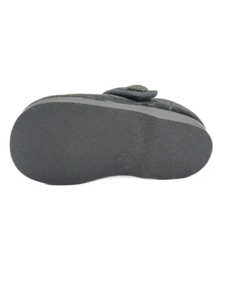 mercedita para nina con un boton de adorno