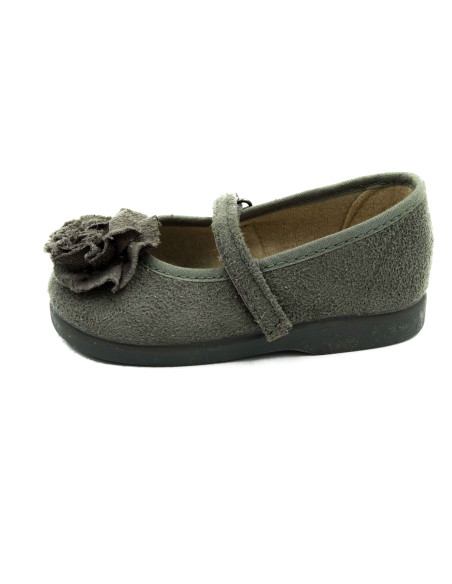 mercedita de nina con adorno de flor y suela de caucho