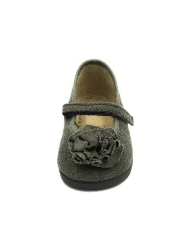 mercedita de nina con adorno de flor y suela de caucho