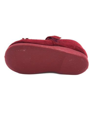 mercedita de serratex con un adorno para nina