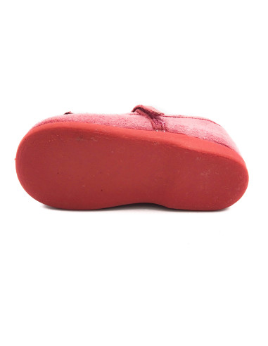 mercedita de serratex con un adorno para nina