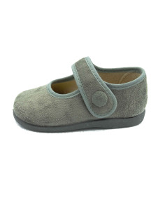 mercedita de serratex con un boton de adorno para nina 2