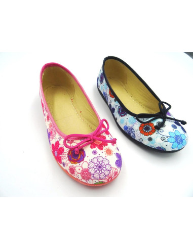 manoletina de tela con estampado de flores para nina