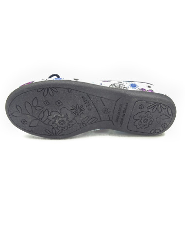 manoletina de tela con estampado de flores para nina