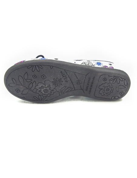 manoletina de tela con estampado de flores para nina