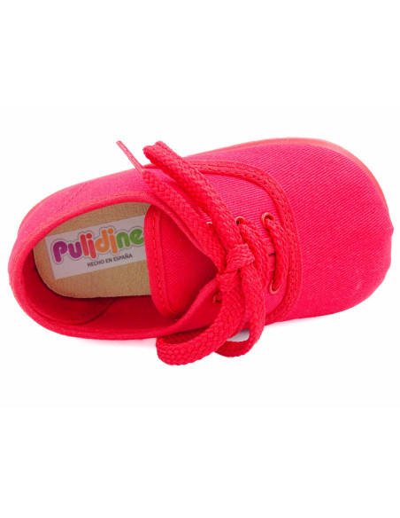 bamba de tela con los cordones al tono para nino