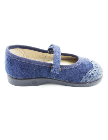 mercedita serratex con una pala vega en piton para nina